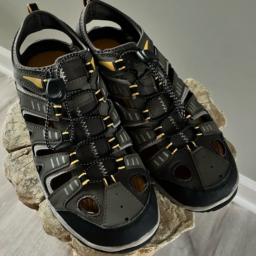 Eddie Bauer Men’s Hiking Sandal Size 11